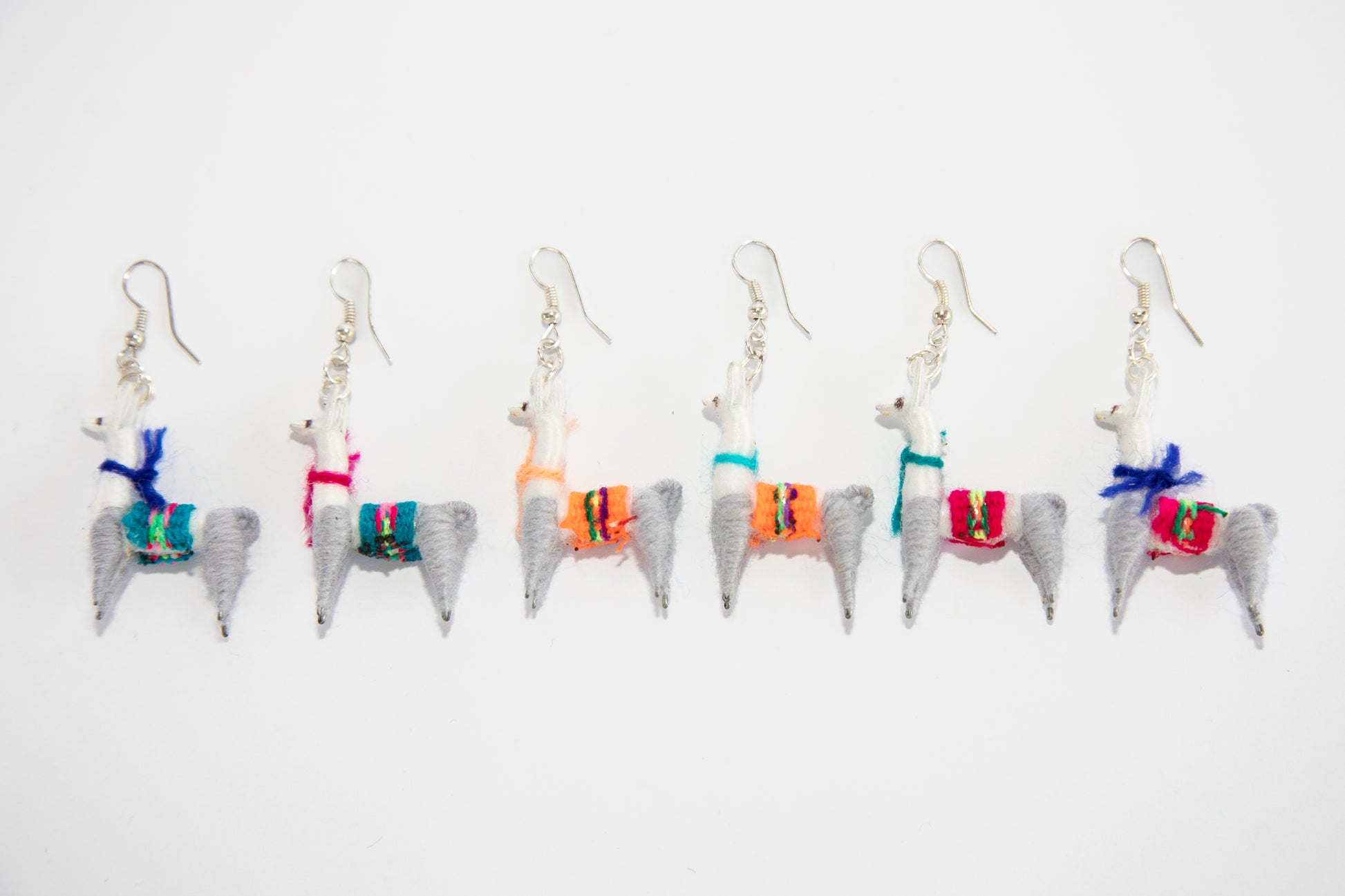 Peruvian Gray/White Llama Earrings Facing Left